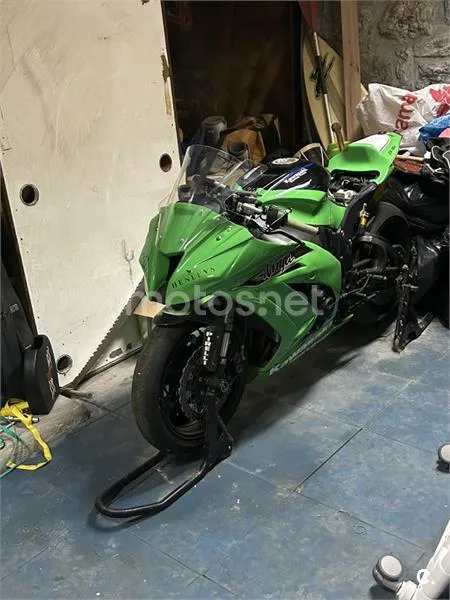 Kawasaki ZX-10R – Vista 10