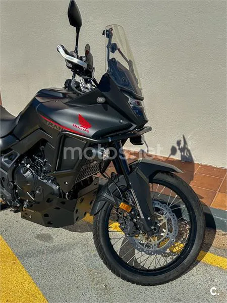 Honda XL 750 Transalp – Vista 5