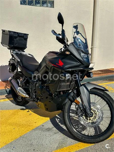 Honda XL 750 Transalp – Vista 7
