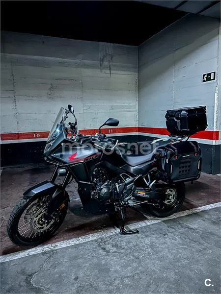 Honda XL 750 Transalp – Vista 9