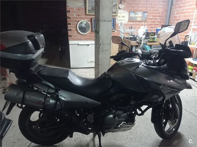 Suzuki V-Strom 650 – Vista 8