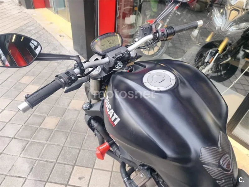 Ducati Monster 821 – Vista 14