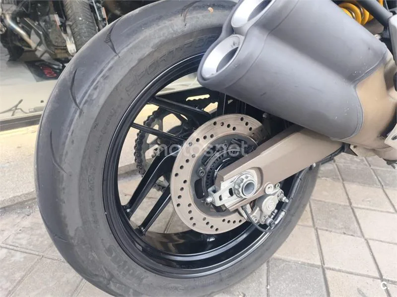 Ducati Monster 821 – Vista 15