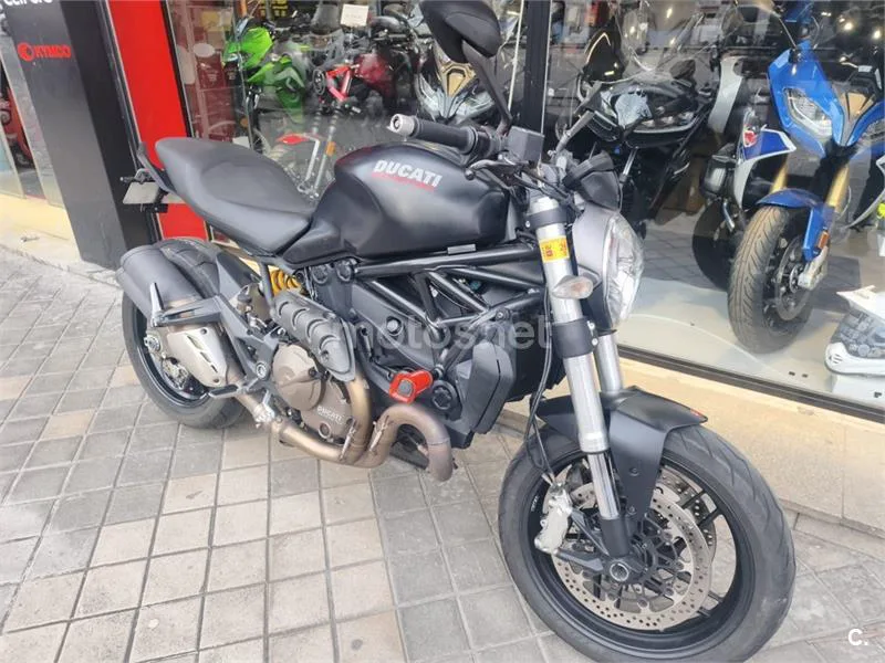 Ducati Monster 821 – Vista 5