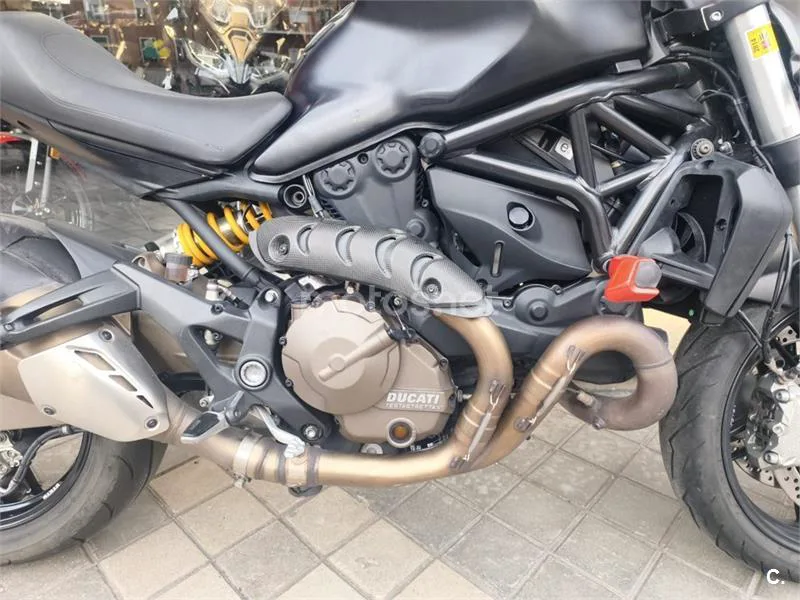 Ducati Monster 821 – Vista 8