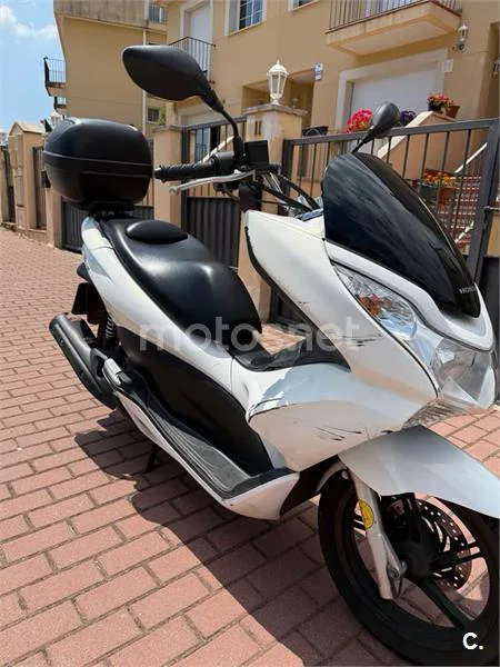 Honda PCX 125 – Vista 4