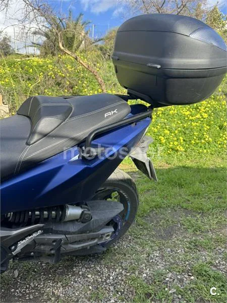 Kymco AK 550 – Vista 2