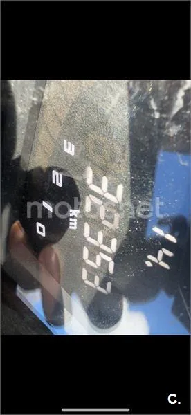 Kymco AK 550 – Vista 4