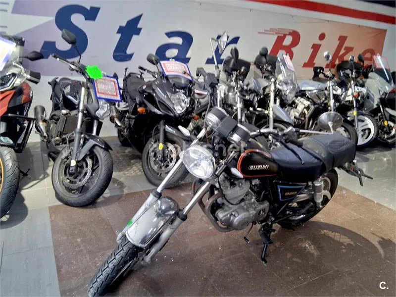 Suzuki GN250 - Vista 5