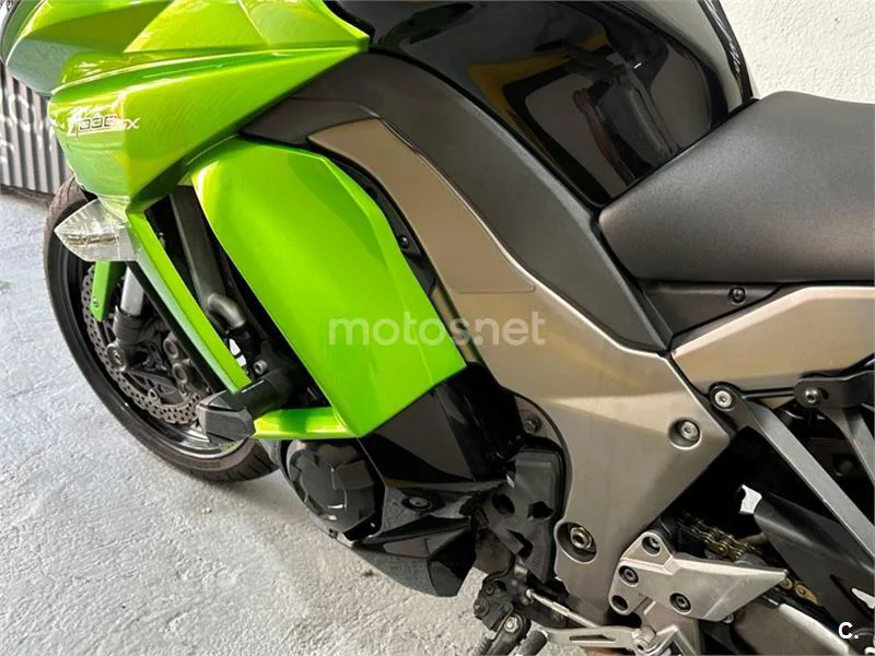 Kawasaki Z1000 SX – Vista 25