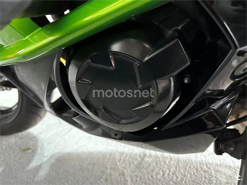 Kawasaki Z1000 SX – Vista 40