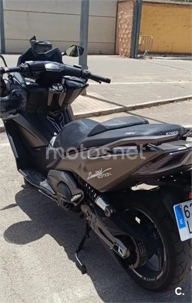 Kymco AK 550 – Vista 2