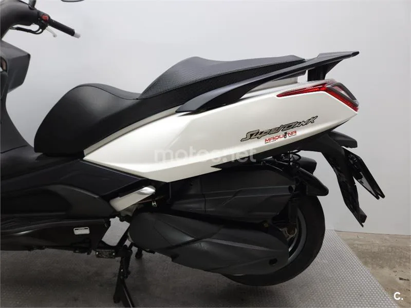 Kymco Super Dink 350 – Vista 17