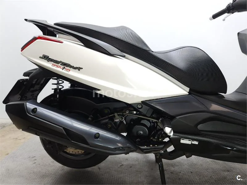 Kymco Super Dink 350 – Vista 5