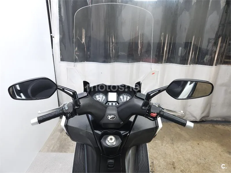 Kymco Super Dink 350 – Vista 7