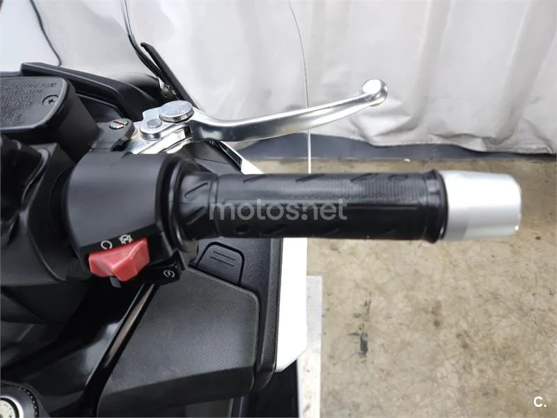 Kymco Super Dink 350 – Vista 10