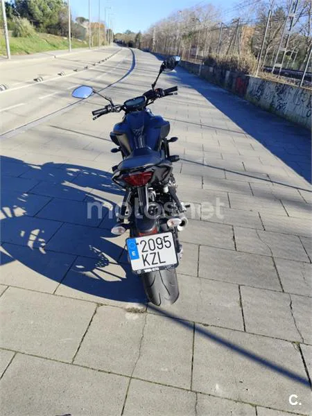 Yamaha MT-07 – Vista 2