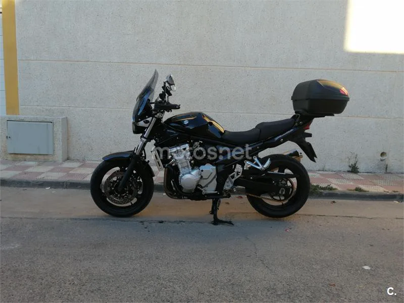 Suzuki Bandit 650 – Vista 2