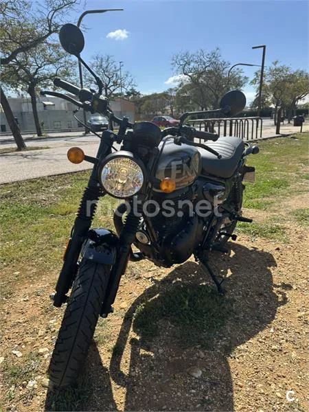 Royal Enfield Hunter 350 – Vista 4