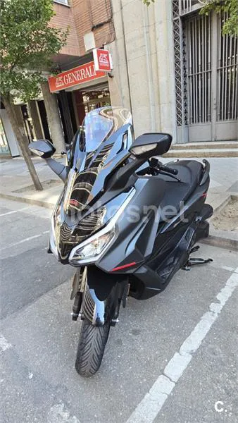 Honda Forza 350 – Vista 2
