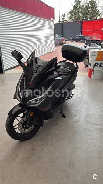 Honda Forza 350 – Vista 4
