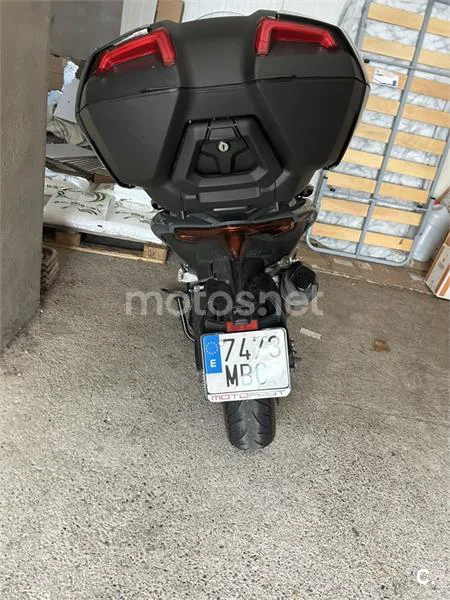 Yamaha TMAX – Vista 5