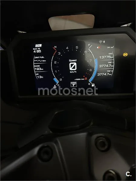 Yamaha TMAX – Vista 6