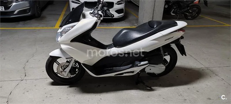 Honda PCX 125 – Vista 3