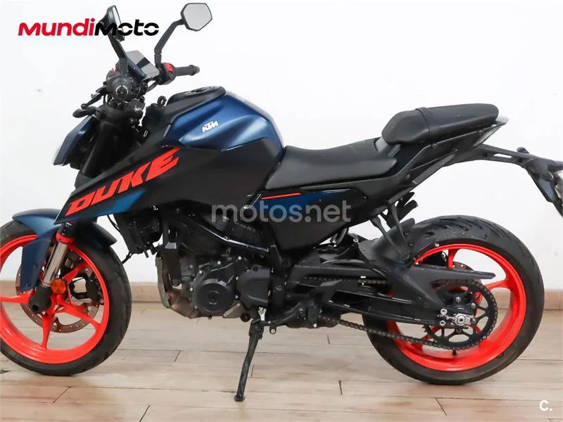 KTM 125 – Vista 6