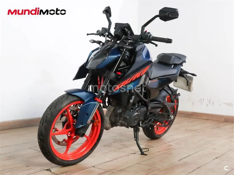 KTM 125 – Vista 7