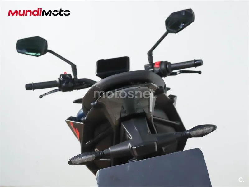 KTM 125 – Vista 9