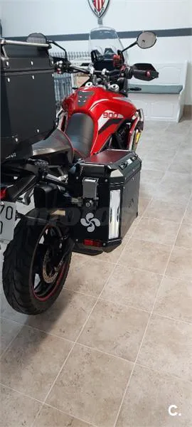 Triumph Tiger 900 – Vista 8