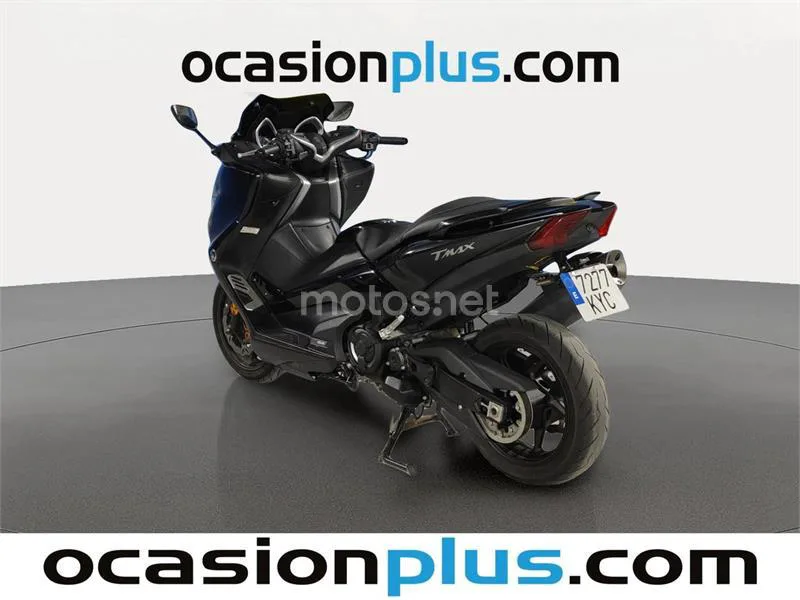Yamaha TMAX – Vista 3