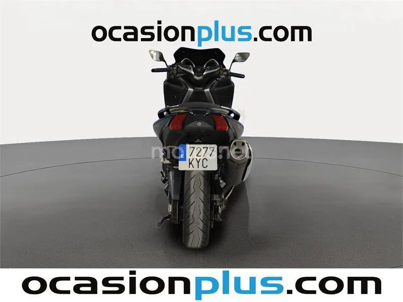 Yamaha TMAX – Vista 4