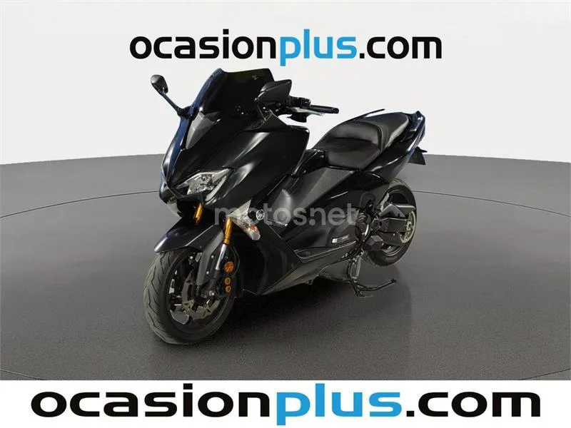 Yamaha TMAX – Vista 6