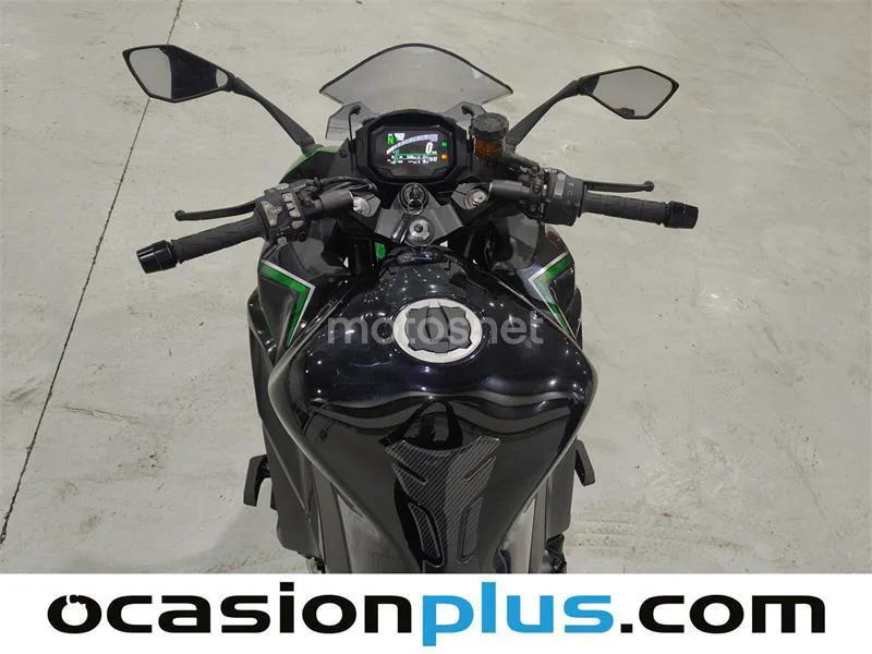 Kawasaki Ninja 1000 SX – Vista 16