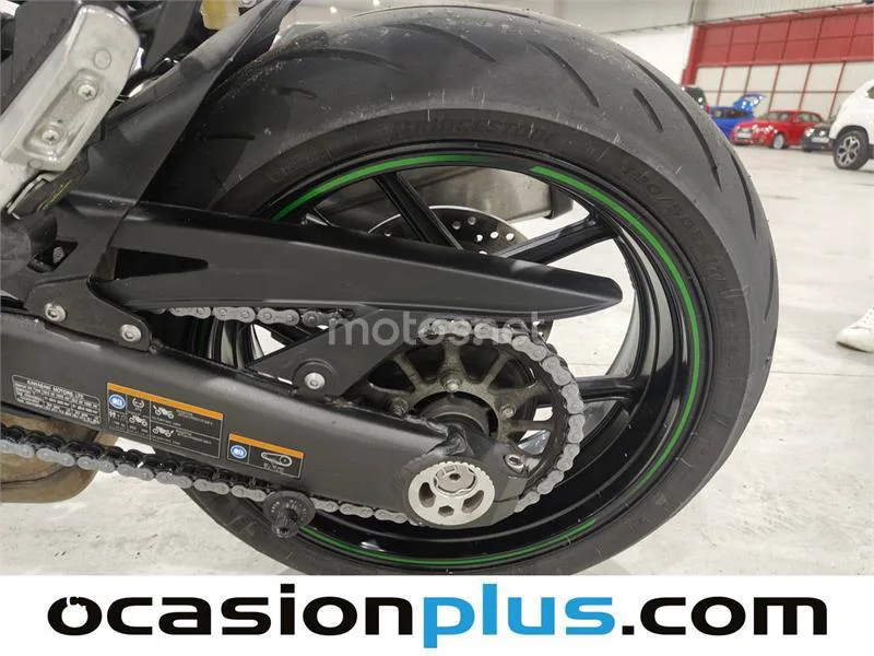 Kawasaki Ninja 1000 SX – Vista 17
