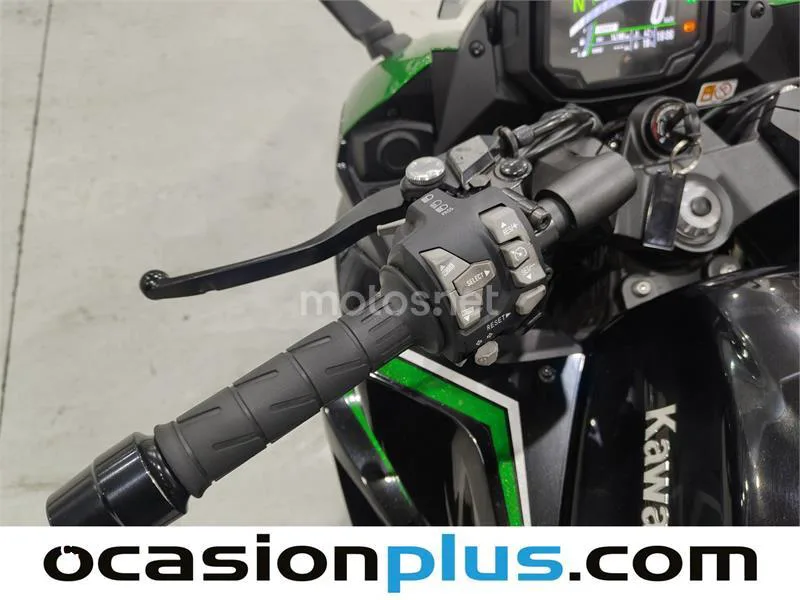 Kawasaki Ninja 1000 SX – Vista 9