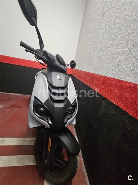 Peugeot Speedfight – Vista 3