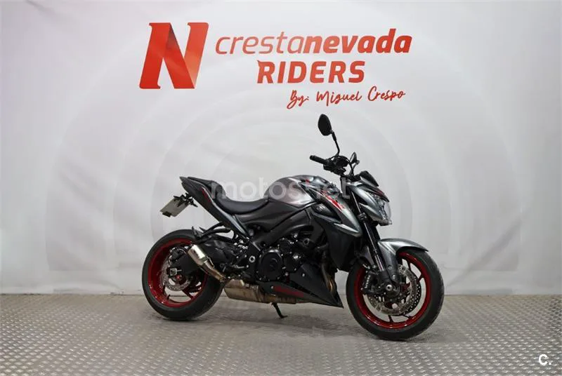 Suzuki GSX-S – Vista 6