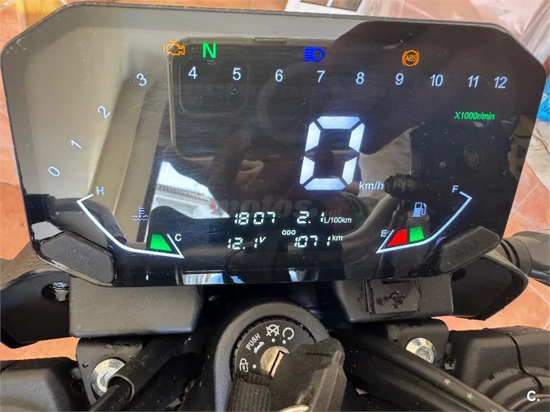 Voge 125R – Vista 5