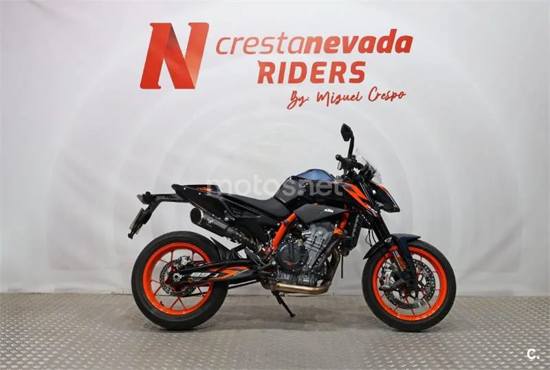 KTM 890 – Vista 7