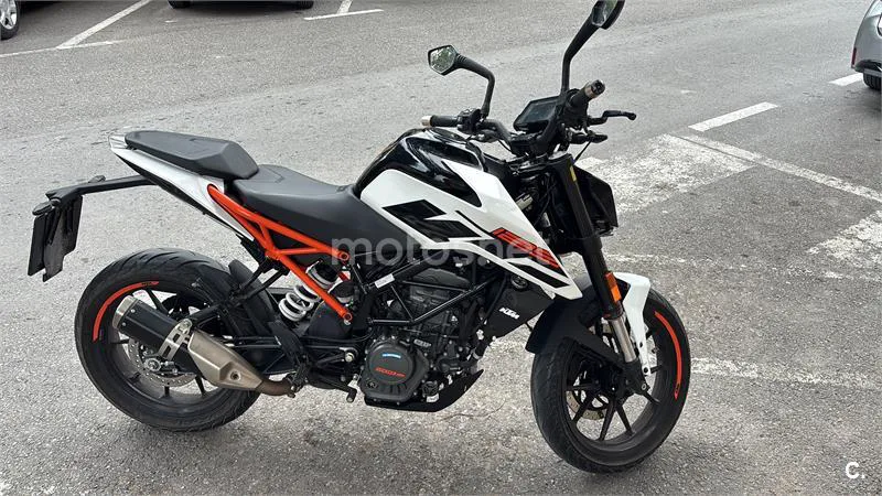 KTM 125 – Vista 3