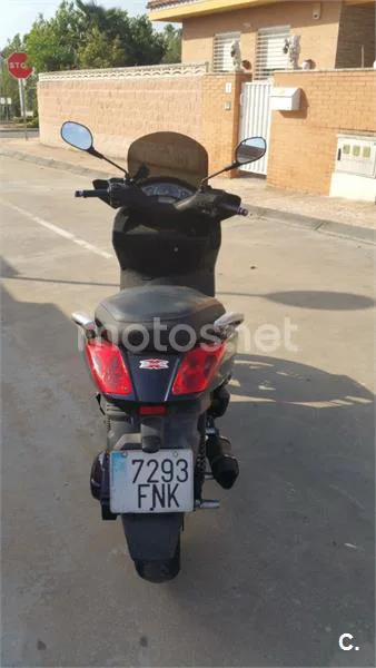 Yamaha XMAX 250 – Vista 3