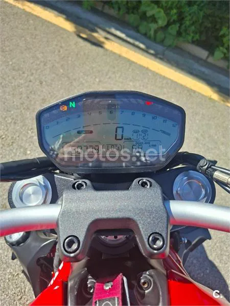 Ducati Monster 821 – Vista 7
