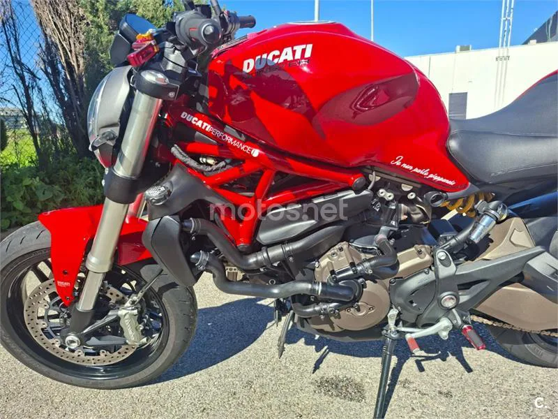 Ducati Monster 821 – Vista 8