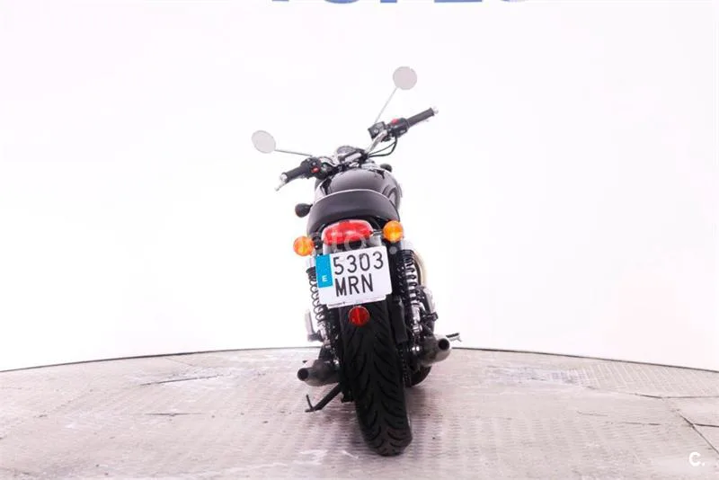 Triumph Bonneville T100 – Vista 6