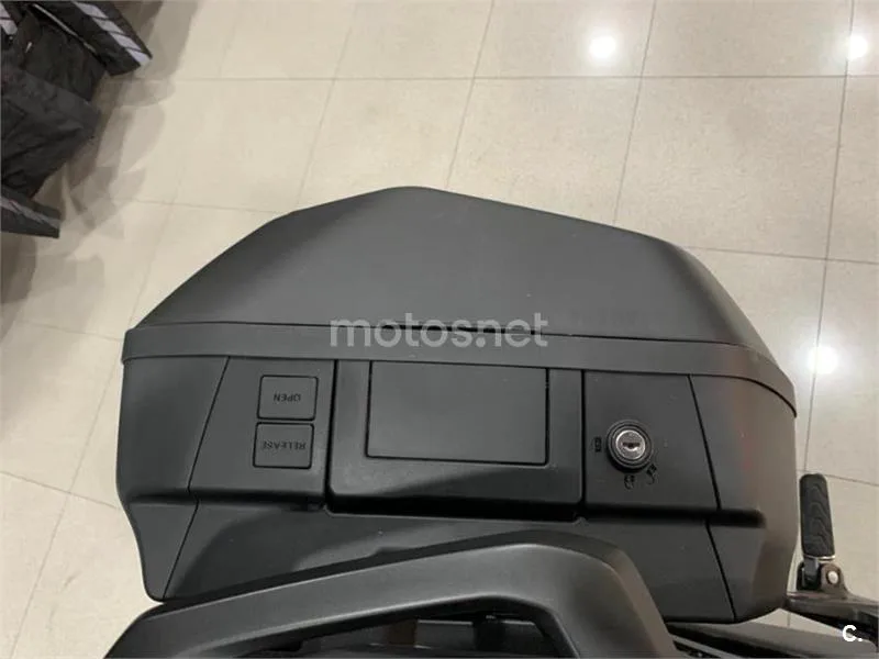 Yamaha Tracer 9 – Vista 12