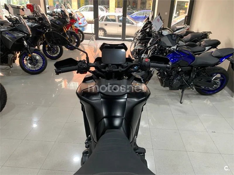 Yamaha Tracer 9 – Vista 8