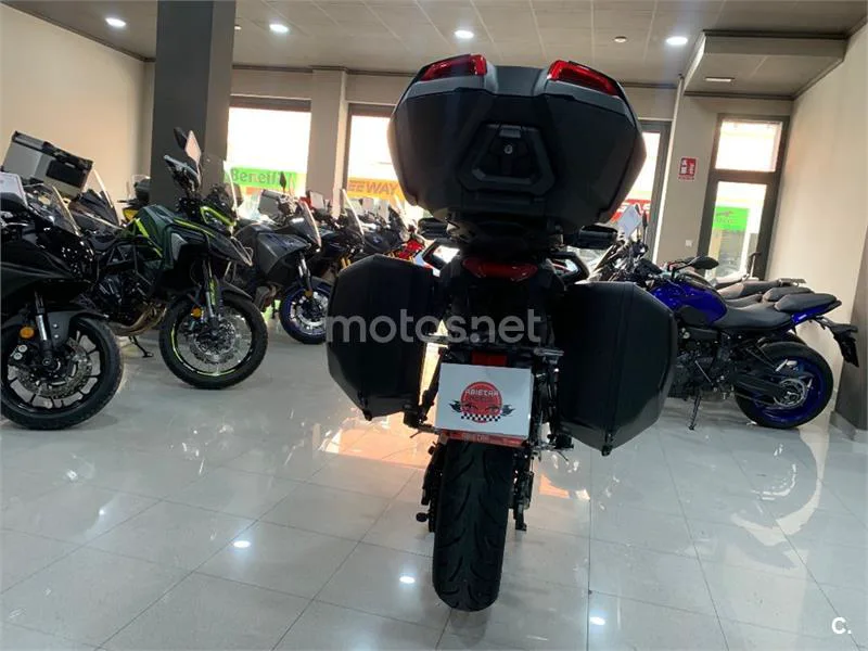 Yamaha Tracer 9 – Vista 9